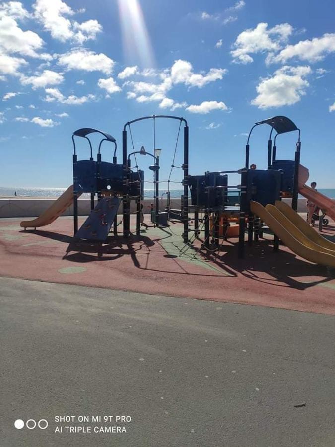 Appartement Entierement Refait A Neuf A 150 M De La Plage Нарбонн-Пляж Экстерьер фото